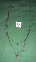 Nagyon szép 3 soros köves medálos kerekded ezüstözött fém nyaklánc 52 cm hosszú a képek szerint 12.