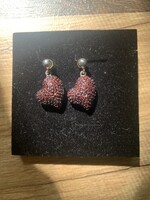 Ezüst fülbevaló bordó kövekkel