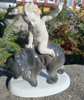 Ritka Metzler&Ortloff porcelán puttó medvével