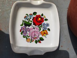 Kalocsai porcelán hamutál