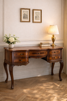 Intarziás íróasztal