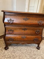 Kis hasas komód eladó bp.17 kerben 62/62c32 cm