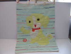 Kiskutyás gyerekszoba fali kép rongyszőnyegen