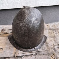 Cabasset katonai sisak a 16. szd. 2. feléből