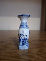 Porcelán figurás váza. Hibátlan.