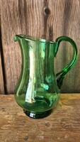 Zöld üveg kancsó