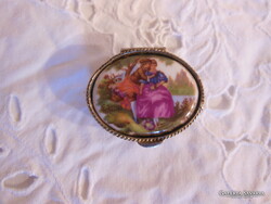 DOBOZ - SZELENCE - EZÜSTÖZÖTT - PORCELÁN - GRAVÍROZOTT - 4 x 3 x 1,5 cm OSZTRÁK - HIBÁTLAN
