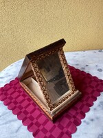 Borotválkozó doboz fából tükörrel 23x16 cm.