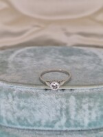 Antik fehérarany buton gyűrű cca 0,26 ct briliánssal