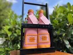 CHAMPAGNE CLUB - Veuve Clicquot Rosé Ice Jacket szett (2 db) fekete fa pezsgő hordozóval