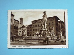 Képeslap (31) - Olaszország - Firenze - Neptun-kút 1930-as évek - (9x14 cm)
