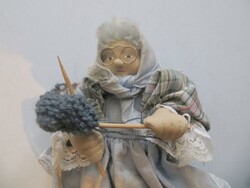 Régi vintage kézzel készített textilbaba ronybaba kötögető nagymama 22 cm