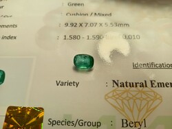 Kékes -zöld átlátszó,mikrojardin-os smaragd certifikáttal eladó