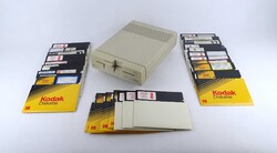 2A228 Retro Commodore 1541-II FLOPPY DISK DRIVE lemezmeghajtó hozzá tartozó lemezekkel