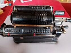 Melitta mechanikus számológép