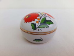 Kalocsai ekszertarto porcelan