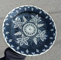 Ritka Zsolnay Fekete Alapszínű Dísztányér - Szőlőfürtös motívummal (28,5 cm)