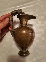 Antik bronz kancsó faun puttó fogantyúval