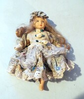 Régi antik porcelán baba 18 cm