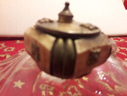 Ékszertartó Bézs vésett kő/réz fedeles szelence 2 részes 6x6x5 cm. Hibátlan