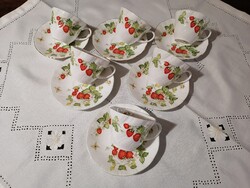 Queens strawberry angol porcelán teáscsésze alátéttel