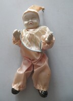 Régi vintage porcelán Pierrot bohóc baba 19 cm