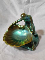 Zsolnay,  női kagylós nő  irizáló eozin  figura .12,5 x 11 x 14 cm