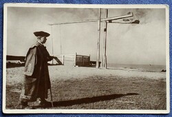 Gémeskút a Hortobágyon, pásztor, népviselet - régi Weinstock fotó képeslap