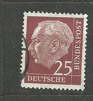 Német 25