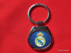 REAL MADRID OVÁLIS FÉM KULCSTARTÓ