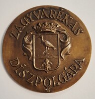 Zagyvarékas díszpolgára címeres jelzett bronz plakett  9,8 cm