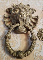 Nagyméretű  ŕéz , sárgaréz oroszlán fejes kopogtató  15,5 x 10 cm
