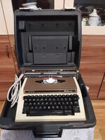 KIÁRUSÍTÁS!!!JÓ állapotú Brother elektromos írógép saját böröndjében