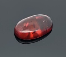 • Borostyán 7.40 ct drágakő ékszerészeknek, gyűjtőknek vagy más  hobby célra--új