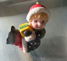 Régi vintage nosztalgikus karácsonyi figura mikulás sapkás gyermek retro stílus 6x6 cm