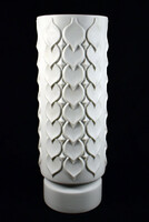 "Op Art" biszkvit porcelán váza – Manfred Frey tervezése (1970-es évek)