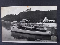 Régi képeslap - Tihany - kikötő az apátsági templommal  1945
