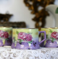 Antik porcelán teás csésze, rózsa mintával és szép formával