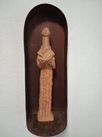 H. Szabó Piroska (H.Sz.P.): Karcsú női alak – egyedi terrakotta kisplasztika (29 cm)