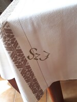 6 személyes szőttes díszítésű abrosz, asztaltertő SzJ monogrammos 5 db szalvétával