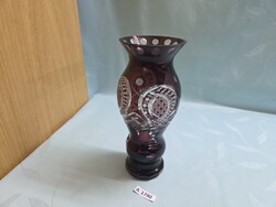 A1790 Bordó csiszolt kristály váza 24 cm