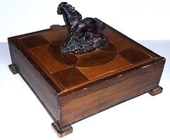 1972 -iparművész lábas fa díszdoboz LÓSZOBOR DÍSSZEL - ONTARIO CANADA - jelzett HIBÁTLAN 16x16x6 cm