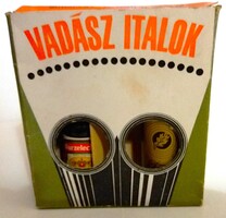 1971.MAGYAR VADÁSZATI VILÁGKIÁLLÍTÁS RELIKVIA- az alkalomból gyártott -2 dl ITALOK - 2 db DOBOZÁVAL