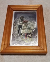 Vintage fém fóliakép fakeretben – Szánkózó gyerekek (14 x 20 cm)