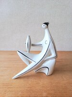 Zsolnay Török János ülő porcelán figura vázával