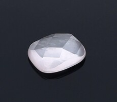 • Rózsakvarc  drágakő 4.45 ct ékszerészeknek, gyűjtőknek vagy más  hobby célra--új