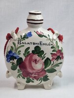 Ritka 1920-as évekből Pannónia Kislőd kerámia kulacs virág mintával BALATONI EMLÉK felirattal 16,5cm