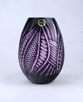 2A409 Régi lila színű csiszolt kristály váza 19.6 cm