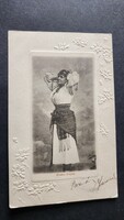 1901 BLAHA LUJZA A MAGYAR NEMZET CSALOGÁNYA KORABELI ÉS EREDETI DOMBORNYOMOTT FOTÓ LAP