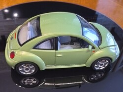Volkswagen New Beetle (1998) fém modellautó, (1:18) gyűjtőknek, ajándéknak, dekorációnak